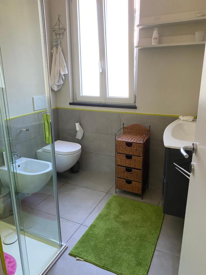 Camera Matrimoniale con Bagno in Comune